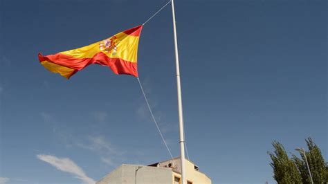 Izada de la Bandera de España Feria Tomelloso 2016 YouTube