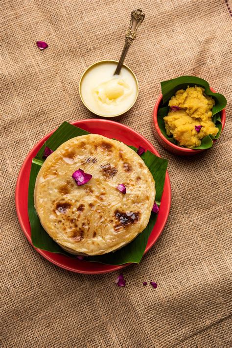 Puran Poli Puran Roti Holige Obbattu Or Bobbattlu Is Indian Sweet