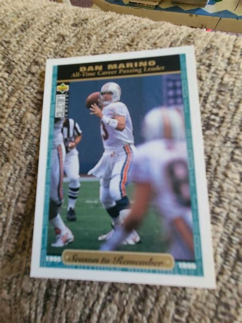 Dan Marino Collectors Choice Season To Remember Football Card