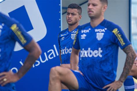 Vitinho e Jean Lucas Alex amplia leque de opções no Avaí avaí ge