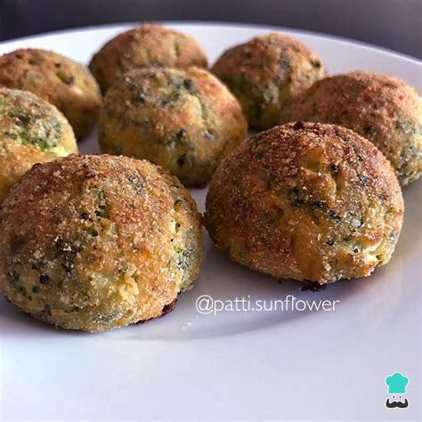 Bolinho de brócolis queijo FÁCIL E RÁPIDO