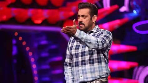 Bigg Boss Ott 2 Host Salman Khan Quits Show After His Smoking Pic Leaked Heres The Truth