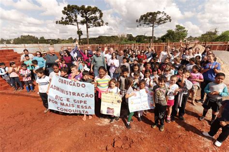 Prefeitura investe mais de R 1 1 milhão no novo ginásio da Escola