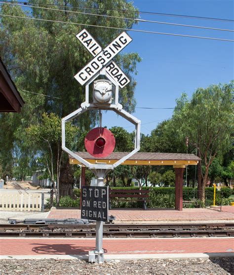 Oerm Wig Wag Signal 0085 A Wig Wag Crossing Signal Per Flickr