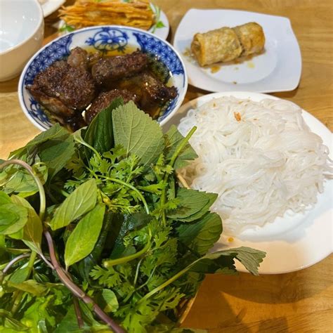 호치민 일상 호치민 맛집 3군 마사지아일라 스파 로컬 분짜식당 네이버 블로그