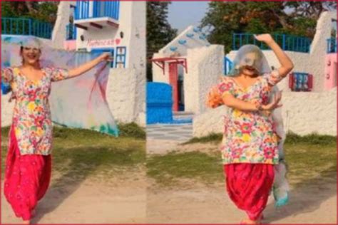 Watch: Netizens go crazy over Sapna Choudhary's dance on hit Haryanvi ...