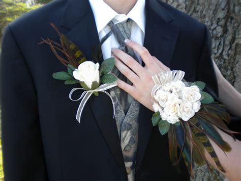 Designer Flair Boutique Prom Corsage Boutonniere Set With Feathers