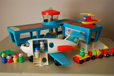 Vintage Fisher Price Little People Airport and Fun Jet, 1972 | Vintage ...