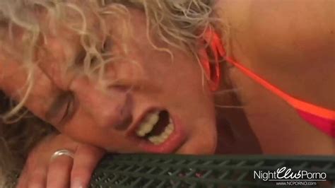 Blonde Bitch Fickt Den Poolboy Free Retro HD Porn B XHamster