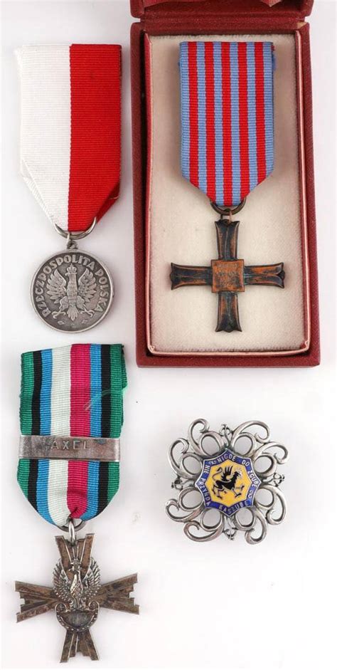 Lot Of 4 Polish Wwii Military Medals Auction