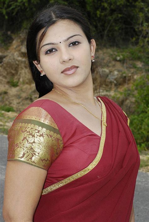 Swetha Hot Saree Photos Actress Wallpapers Hot Wallpapers Latest