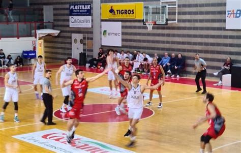 Basket Vittoria Del Legnano Knights Contro Il Campus Varese 87 75