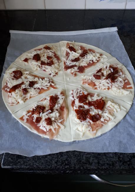 Croissant Met Ham En Kaas Recept Voorgerechten Gette