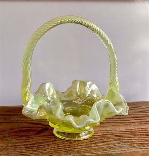 Gorgeous Fenton Glass Yellow Topaz Opalescent Uranium Basket Ebay