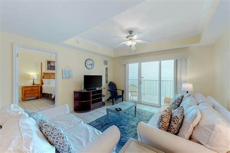 Crystal Shores West Condo Rentals | Gulf Shores, AL | Vacasa