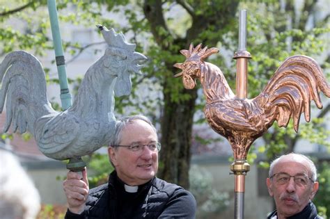 DIJON L église Saint Paul retrouve sa flèche sa croix et son coq