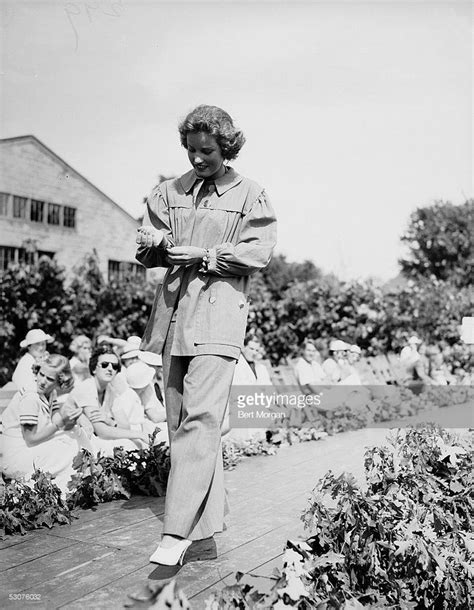 Eccentric American Model And Singer Edith Bouvier Beale Walks A