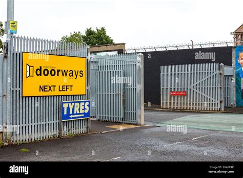 The Shankill Road In Belfast Stock Photo Alamy