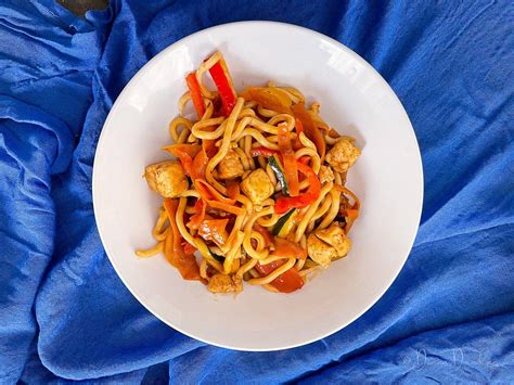 Halloumi Stir Fry Easy Midweek Meals And More By Donna Dundas