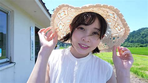 初恋のカノジョが美少女なのにとってもえちえちだった件 水那しおね bikini model jp