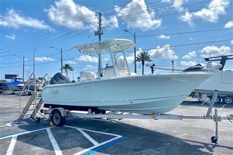 Used 2018 Sea Hunt Triton 210 31401 Savannah Boat Trader