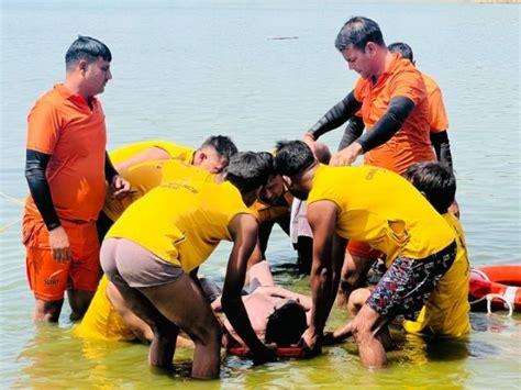 Youth Dies Due To Drowning In Jaipur Pond जयपुर के तालाब में डूबने से