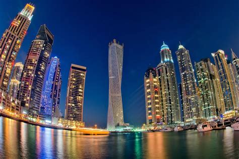 Cayan Tower: Exploring the Fascinating Twisting Building in Dubai