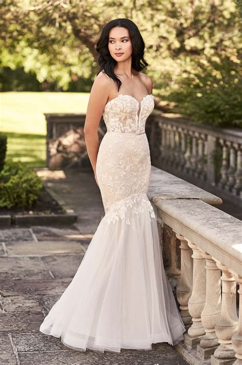 Buying A Wedding Gown For Your Body Shape Hourglass Paloma Blanca