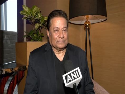 Anup Jalota Congratulates Ustad Zakir Hussain Shankar Mahadevan For