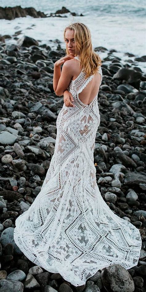 Great Ideas For Original Backless Wedding Dresses