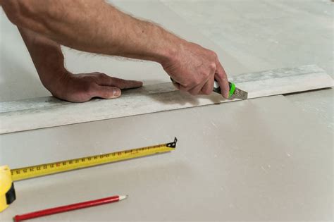 How To Cut Drywall Using A Utility Knife