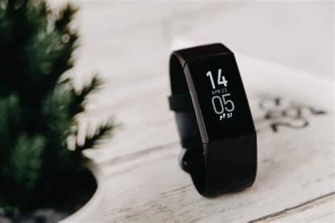 How To Change A Battery In A Fitbit Detailed Steps