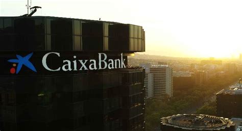 Caixabank Suma Una D Cada Ininterrumpida Como Mejor Banco En Espa A