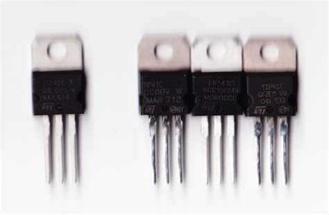 Tip41c Transistor Pinout Features Datasheet Applications 57 Off