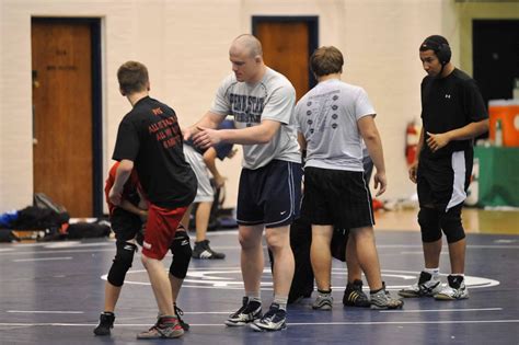 How Much Do College Wrestling Coaches Make? – fluentbjj.com