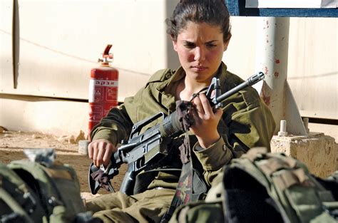 IDF Women Blogging from Israel on Guns, Security, Defense by DoubleTapper