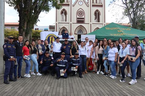 Con la entrega de vehículos herramientas y equipos Dagran ha