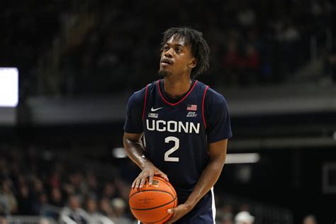 UConn vs Villanova Prediction, Odds & Best Bet for December 28 (Huskies ...