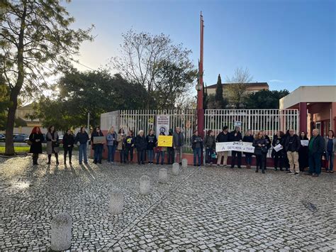 Protesto De Professores Escola B Sica Dr Luis Mendon A Furtado