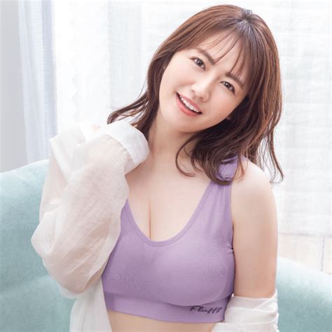 【画像】磯山さやか似のjkさん、お乳までそっくり │ トリビアンテナ