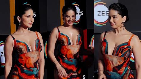 Sunny Leone Gorgeous Look At Th Anniversary Celebration Of Zee Youtube