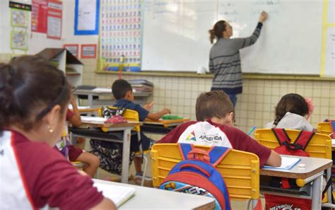 Volta às aulas 2024 veja a data de início do ano letivo nas escolas