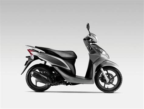 Honda Vision 110cc - reviews, prices, ratings with various photos