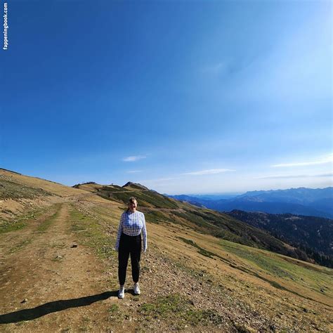 Veronika Ivanova Lubitlafiki M1vanova Nika Vki Nude OnlyFans Leaks Fappening FappeningBook