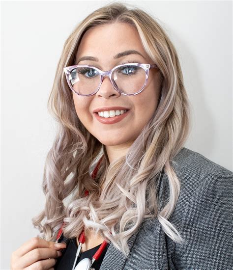 Ash Blonde Hairstyles To Stay Chic And Trendy Hairdo Hairstyle