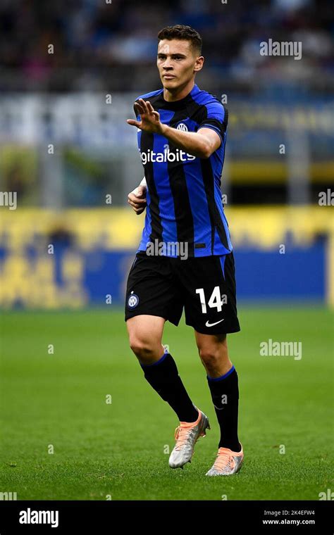 Asllani Hi Res Stock Photography And Images Alamy