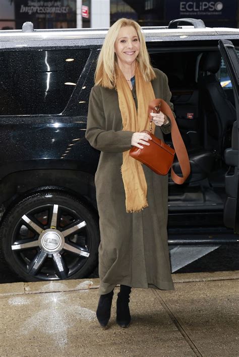 LISA KUDROW Arrives at Drew Barrymore Show 12/11/2024 – HawtCelebs