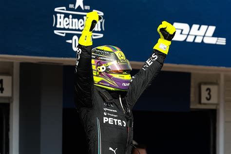 F1 Miracolo Di Hamilton Pole In Ungheria Per Tre Millesimi