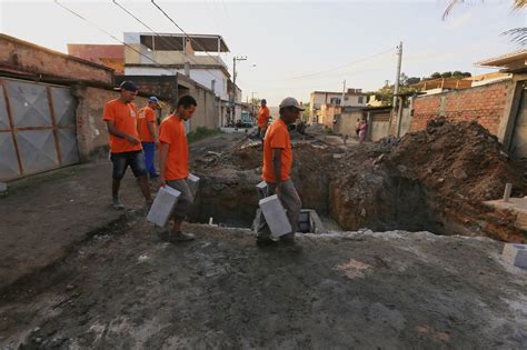 Prefeitura de Belford Roxo realiza obras de recuperação asfáltica em