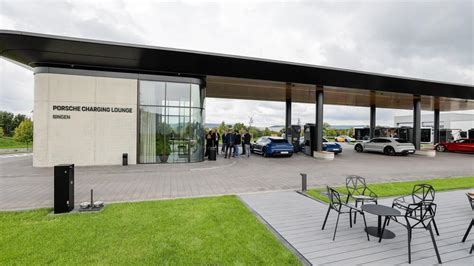 Porsche Charging Lounge Exklusiver Ladepark Nur F R Porsche Kunden